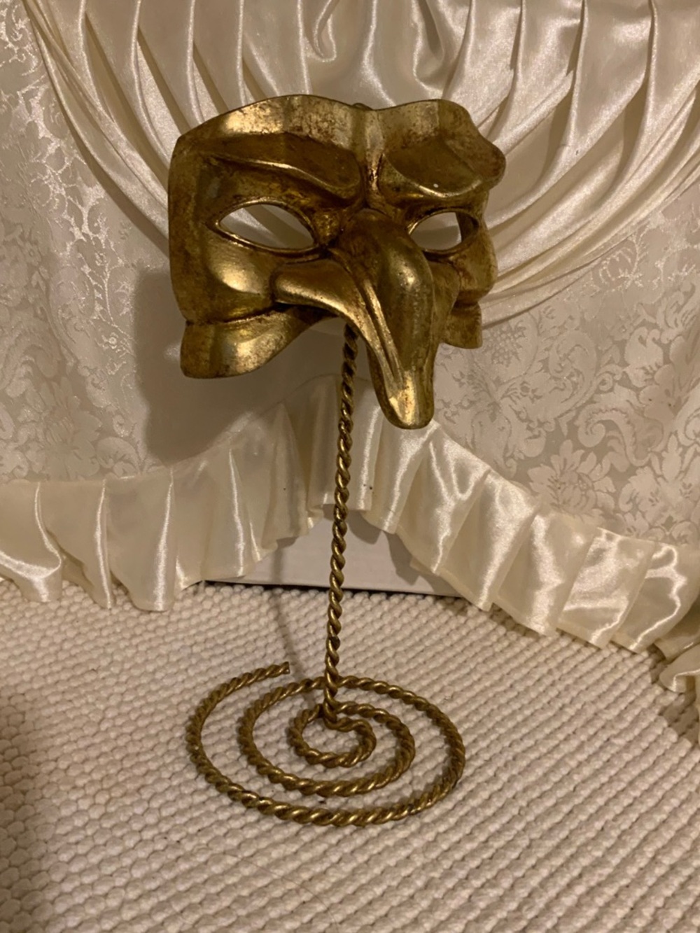 TABLETOP MASK - Picture 2 of 6